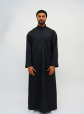 Signature Black Qatari