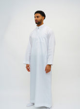 Signature White Qatari