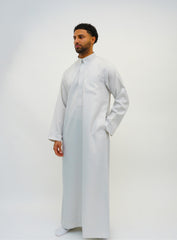 Signature Off-White Qatari