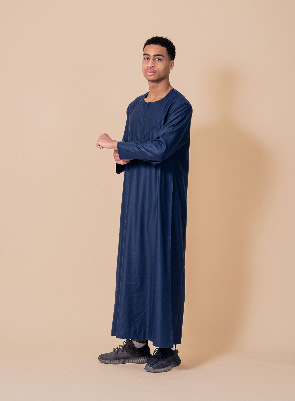 Essential Navy Blue Omani