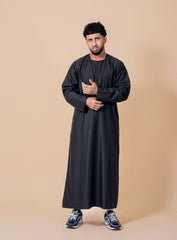 Essential Black Omani