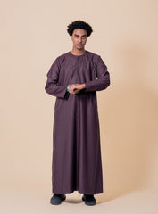 Essential Maroon Omani