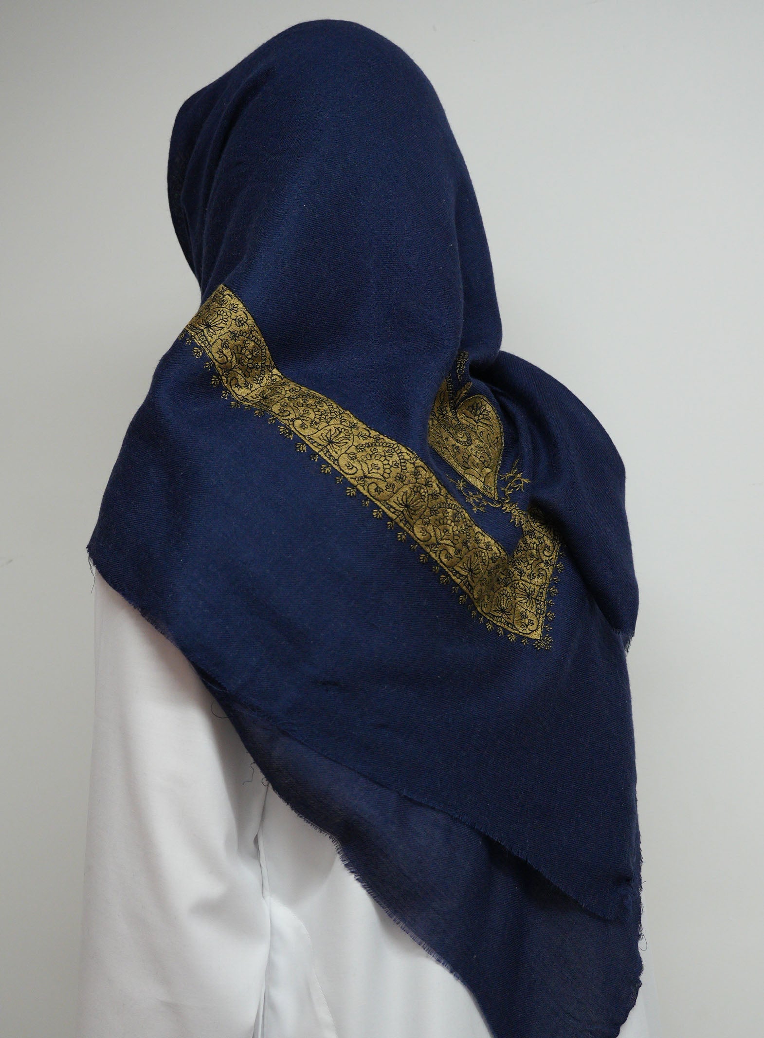 Navy Blue Yemeni Shemagh