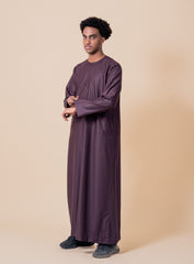 Essential Maroon Omani