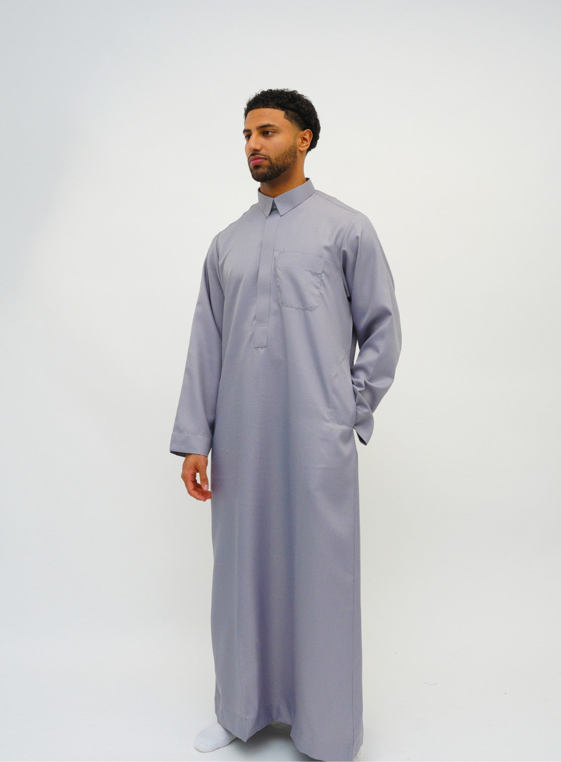 Signature Pearl Grey Qatari