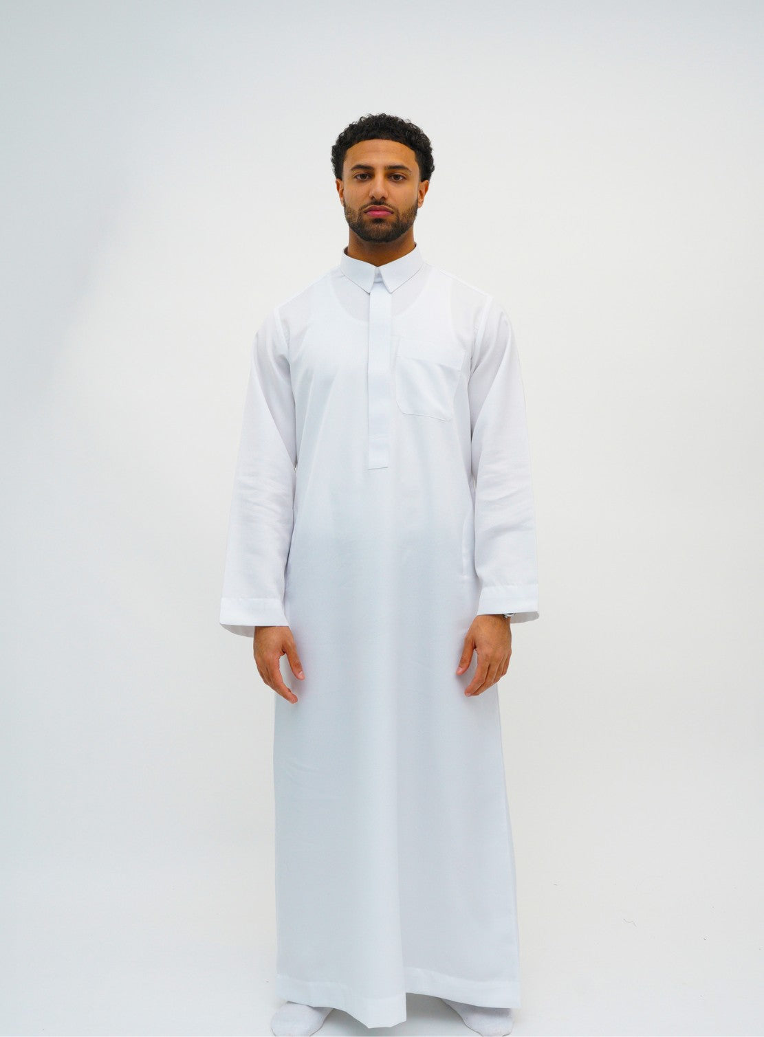 Signature White Qatari