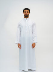 Signature White Qatari