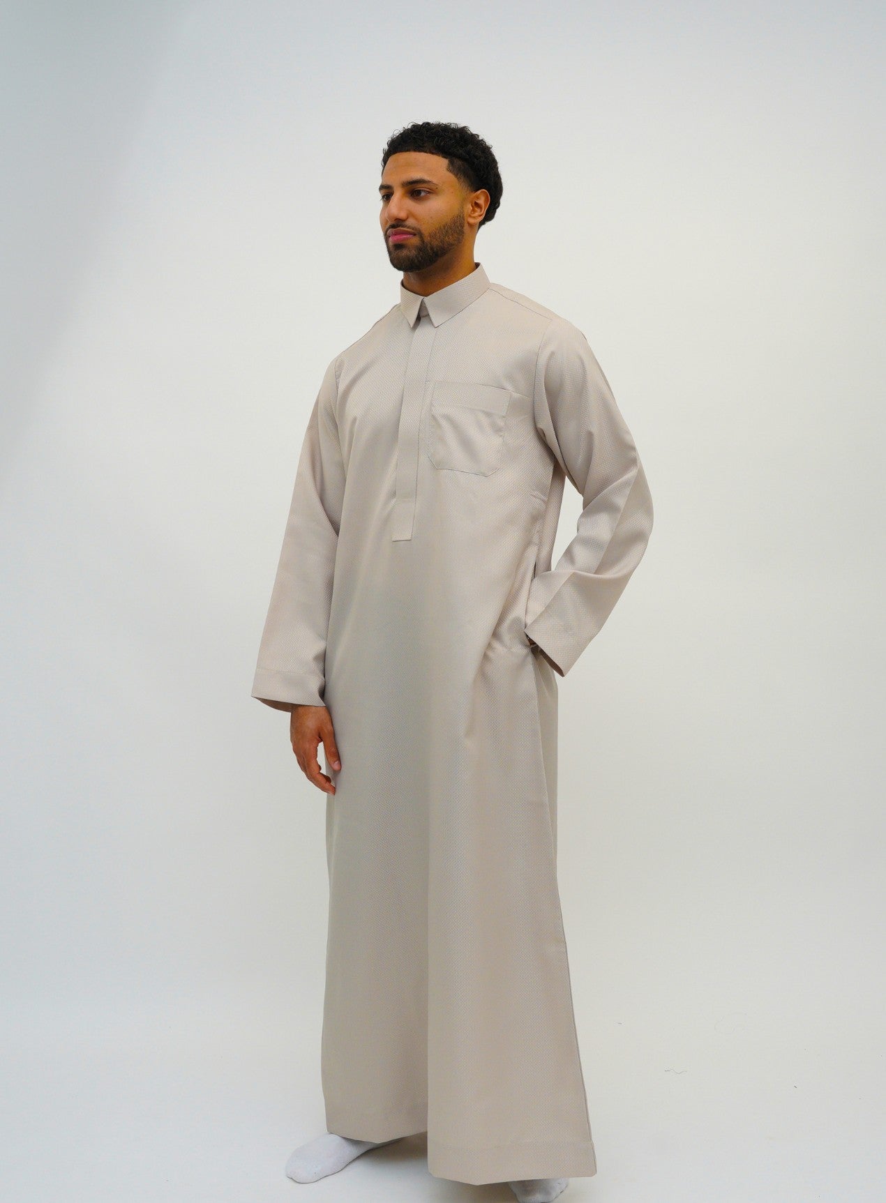 Signature Beige Qatari