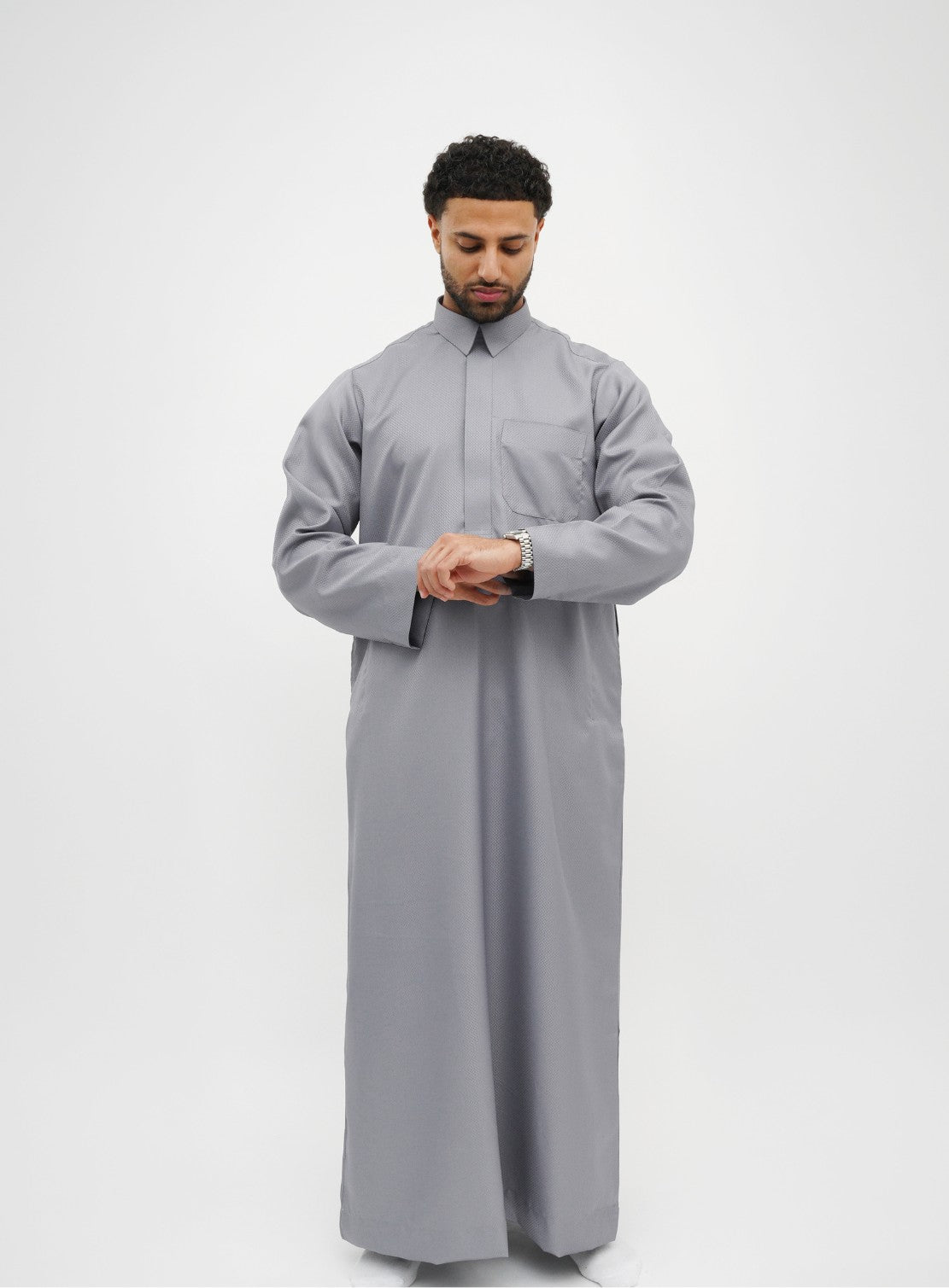 Signature Light Grey Qatari