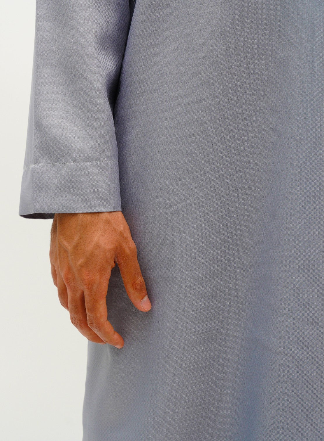 Signature Pearl Grey Qatari