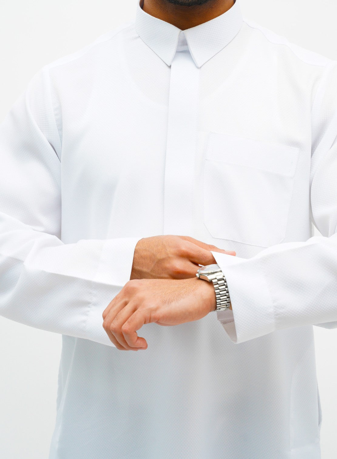 Signature White Qatari
