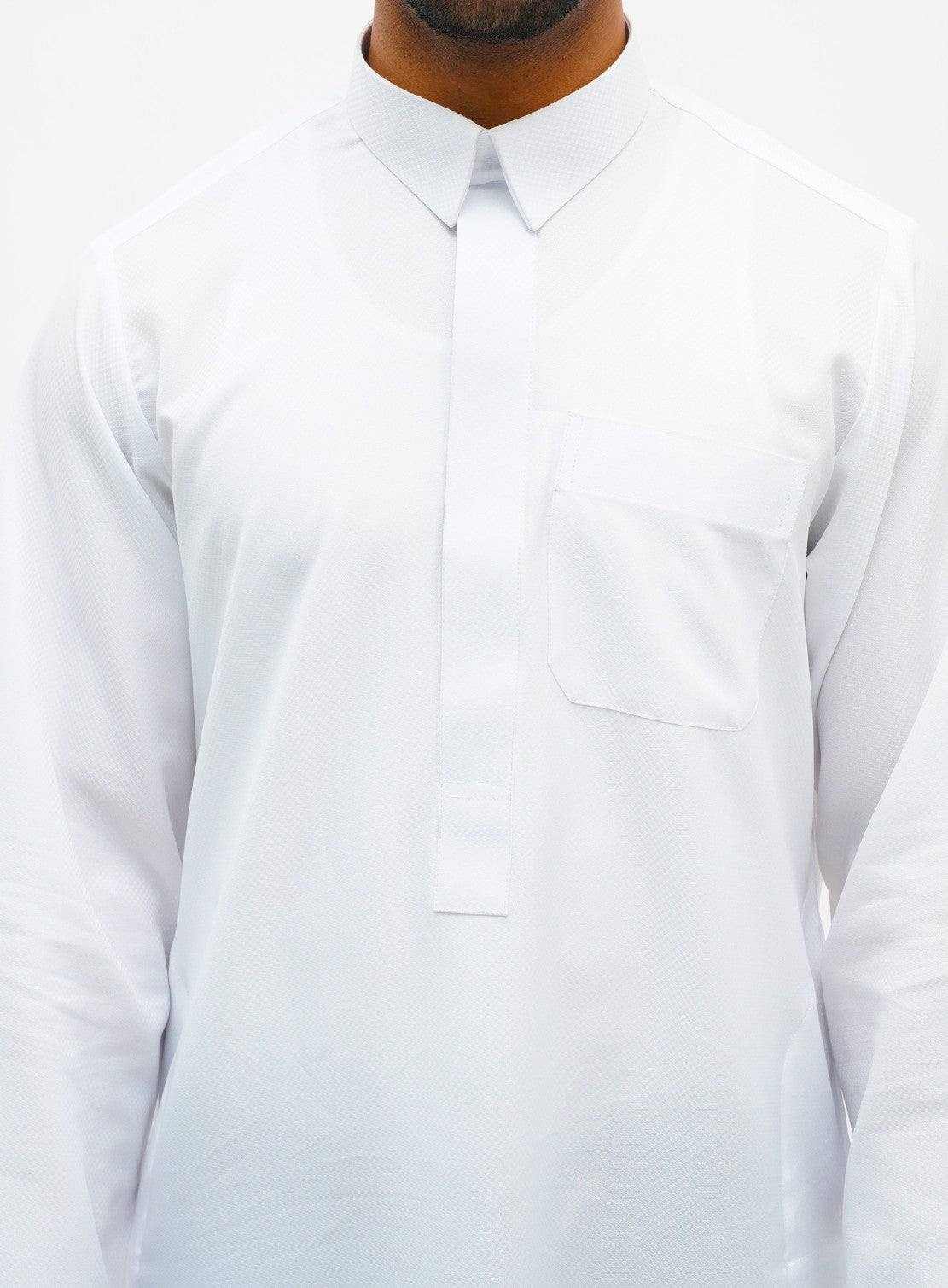 Signature White Qatari