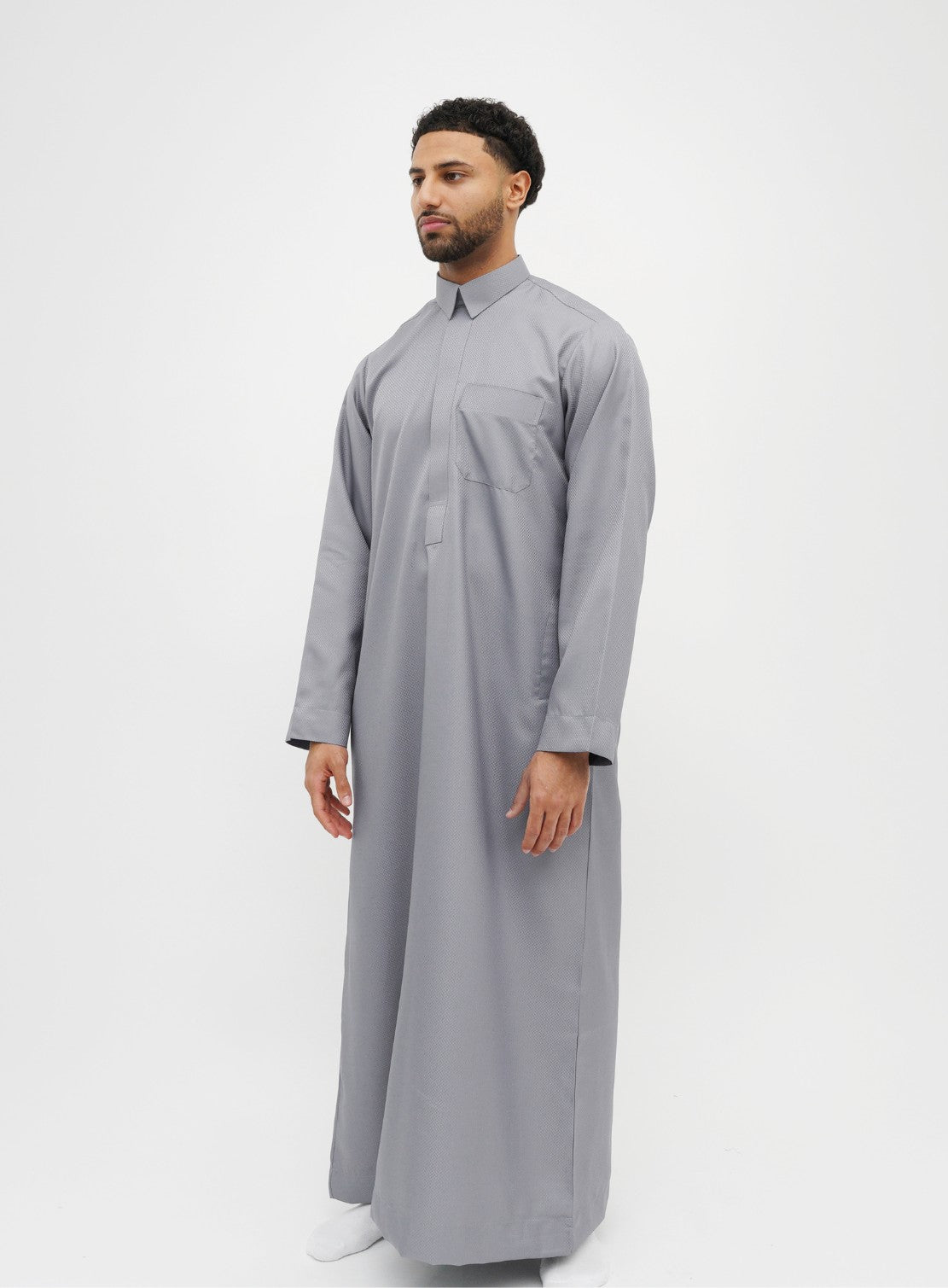 Signature Light Grey Qatari
