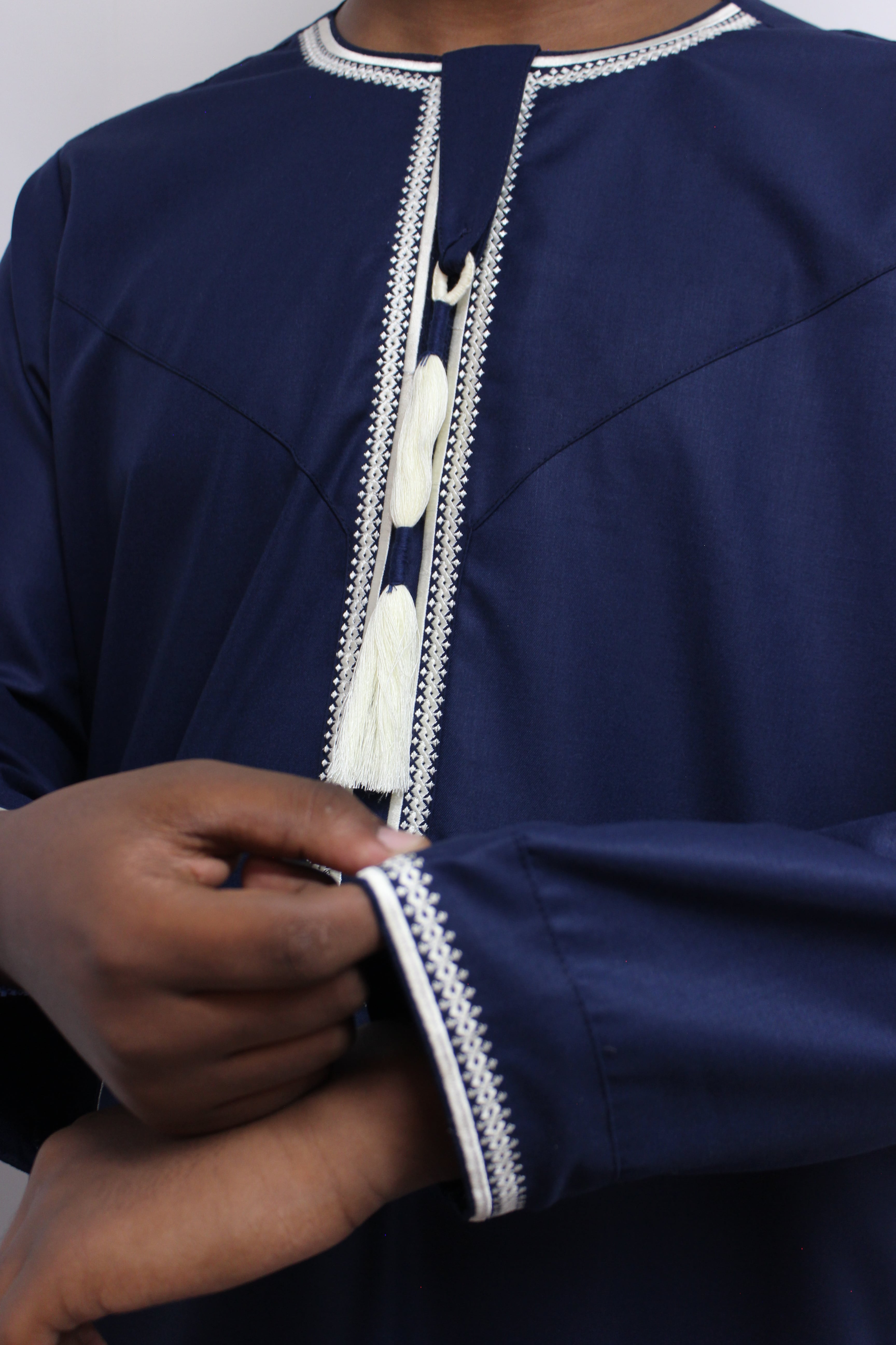 Royal Navy Blue Embroidered Omani - YunesThobes